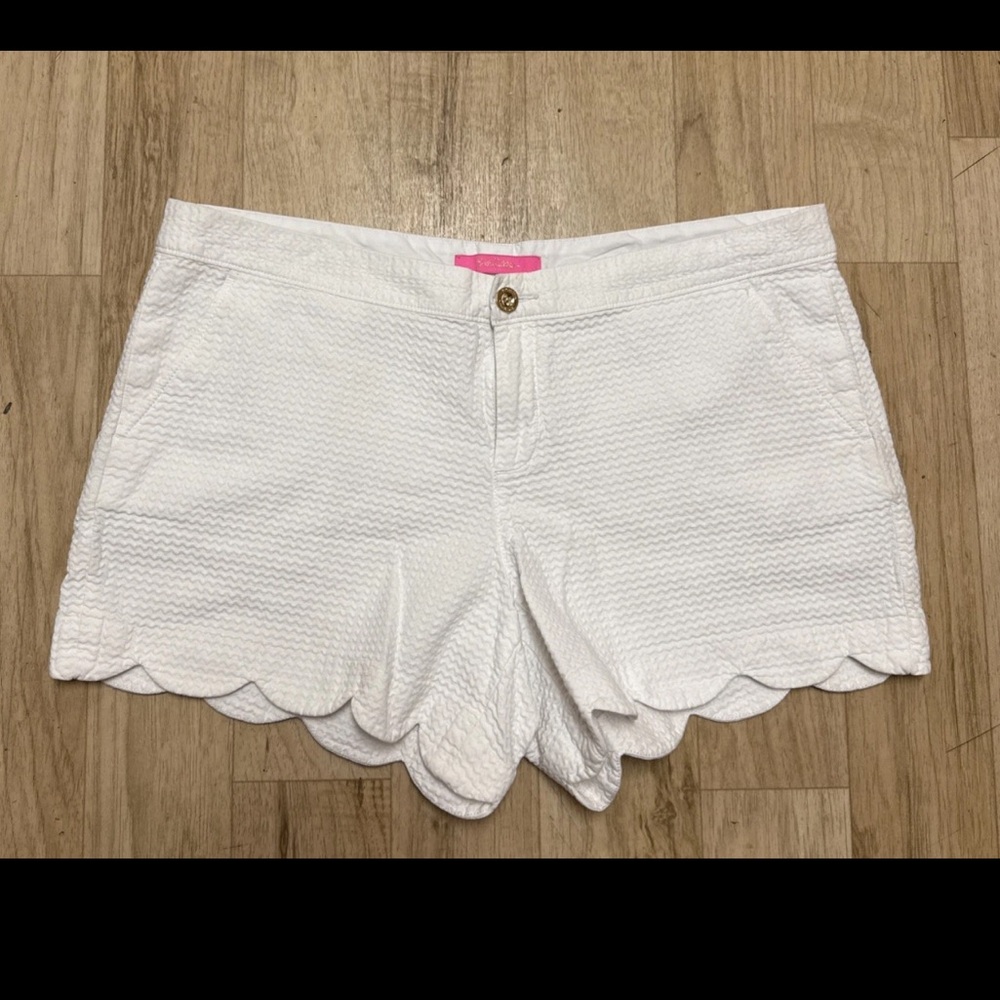 Lilly Pulitzer Women's Buttercup Short - Picture 12 of 12